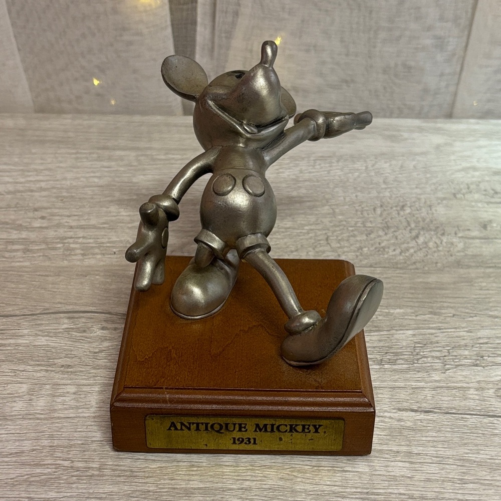 Disney Mickey Mouse 1931 Antique Mickey on Wooden Base - Picture 1 of 9